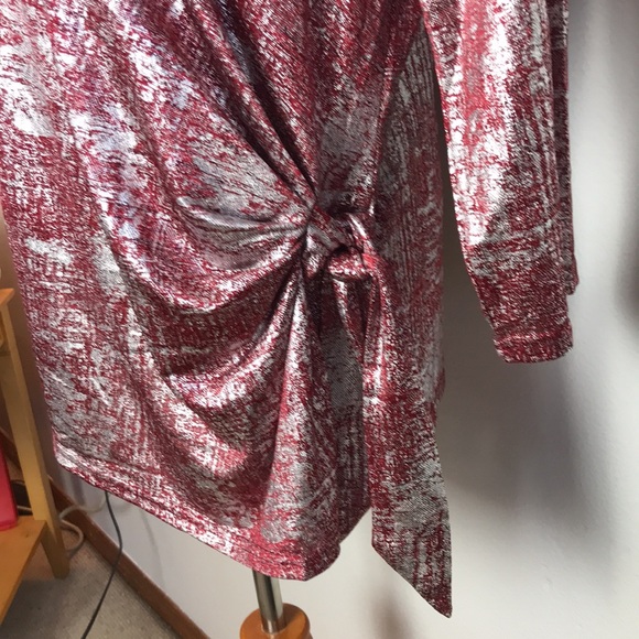 Isabel Hayley shiny silver top - Picture 3 of 6